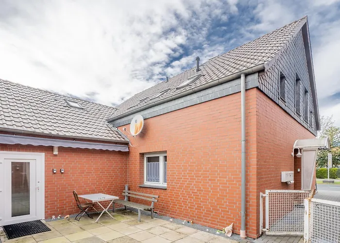 Ein Mit Fussbodenheizung Und Pantrykueche In Der Naehe Der Messe Dusche Und Wc Werden Gemeinschaftlich Genutzt Apartman *