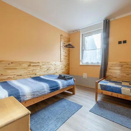 Ein Mit Fussbodenheizung Und Pantrykueche In Der Naehe Der Messe * Hanower